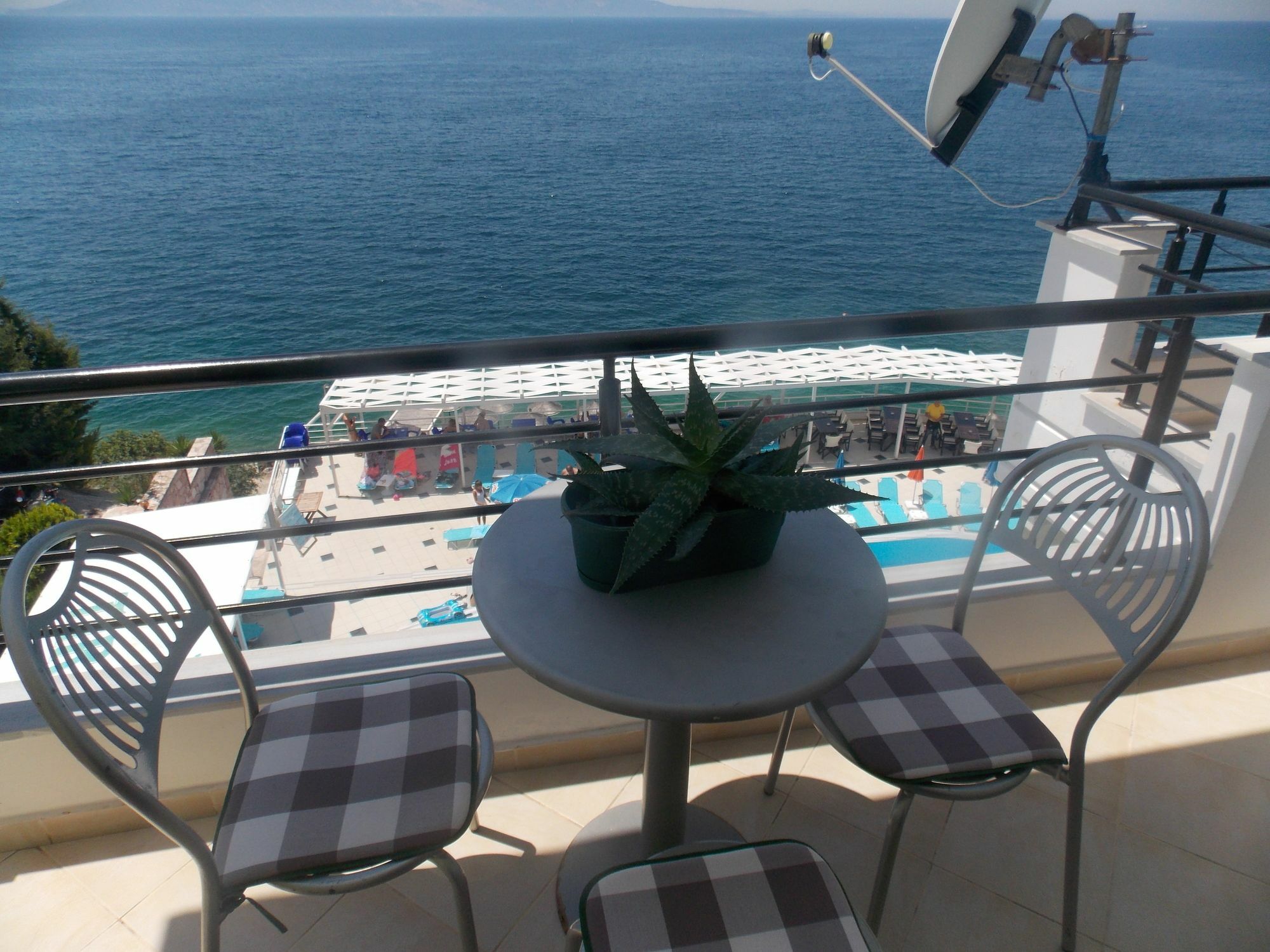 Berti Apartments Sarandë Exterior foto