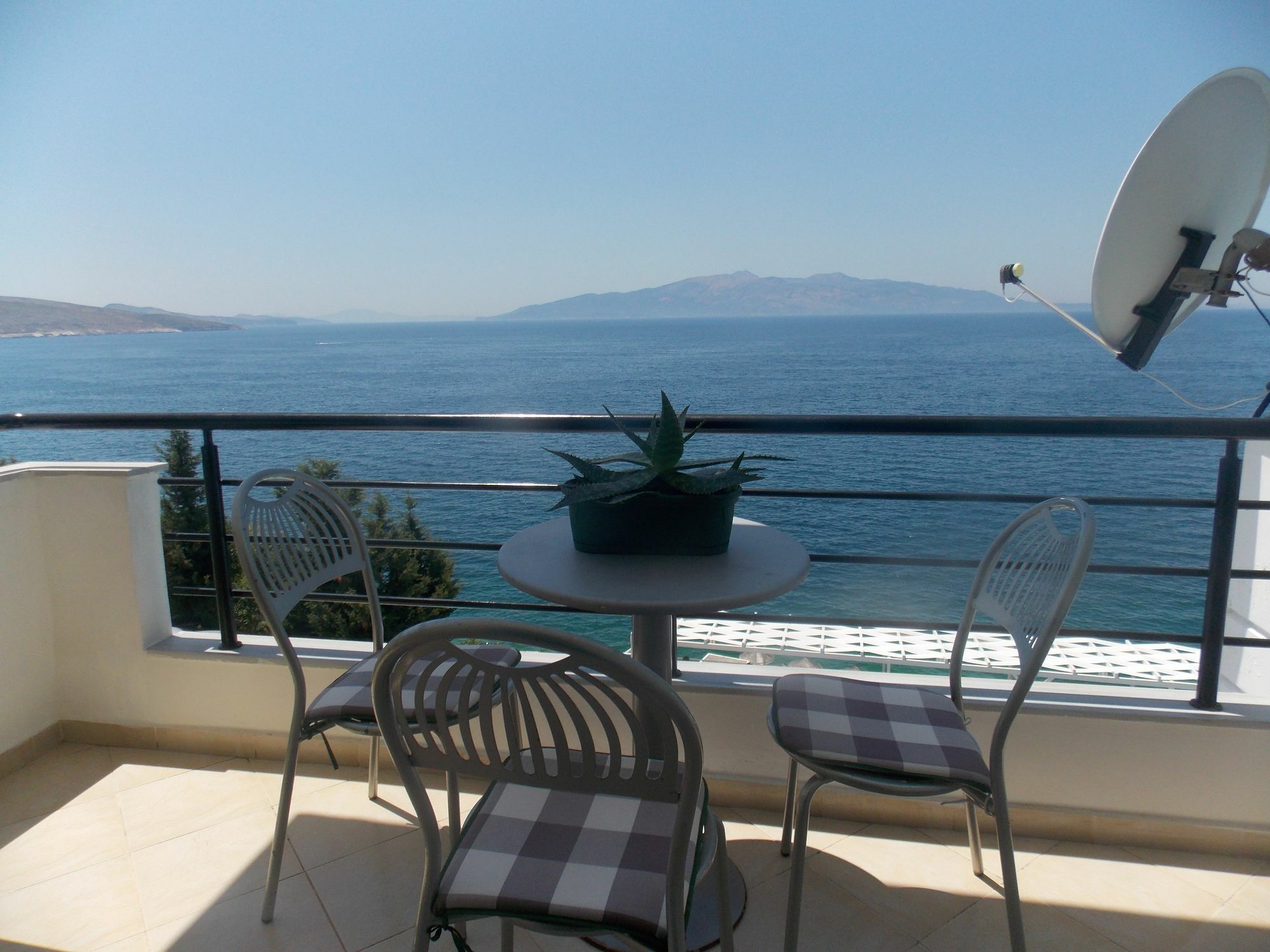 Berti Apartments Sarandë Exterior foto